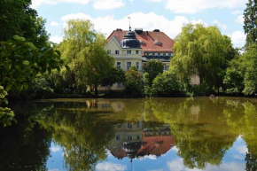 Гостиница Schloss Mörlbach  Берг